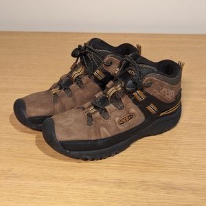 Keen Targhee Waterproof Boots Size 3 kids